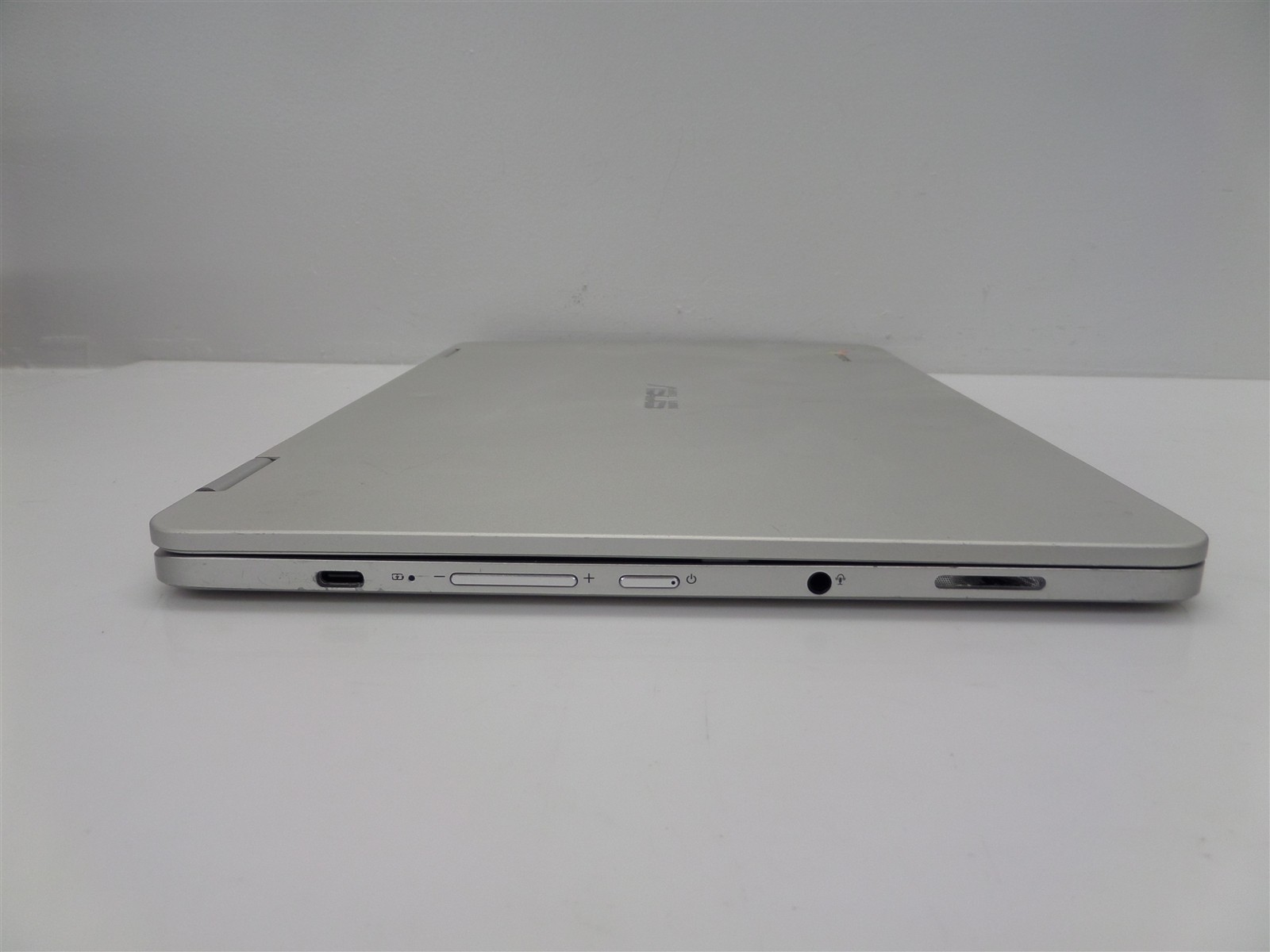 Asus Chromebook Flip C302C 12.5″ 2-In-1 – 64GB eMMC 4GB RAM m3-6Y30 0.90GHz CPU