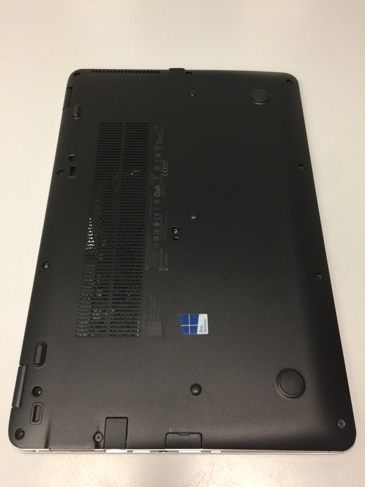 HP EliteBook 850 G3 15.6″ (256GB Core i5 6th gen 2.30GHz 8GB RAM WIN 11 PRO