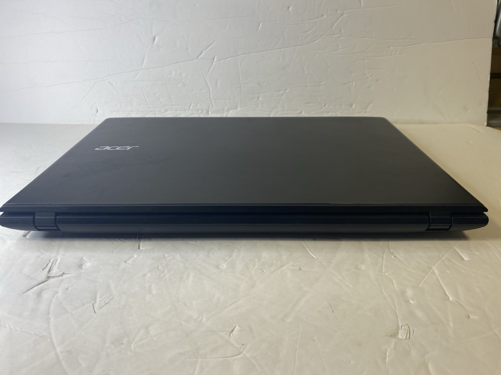 Acer Aspire E5-575 Series Model No N16Q2 Broken