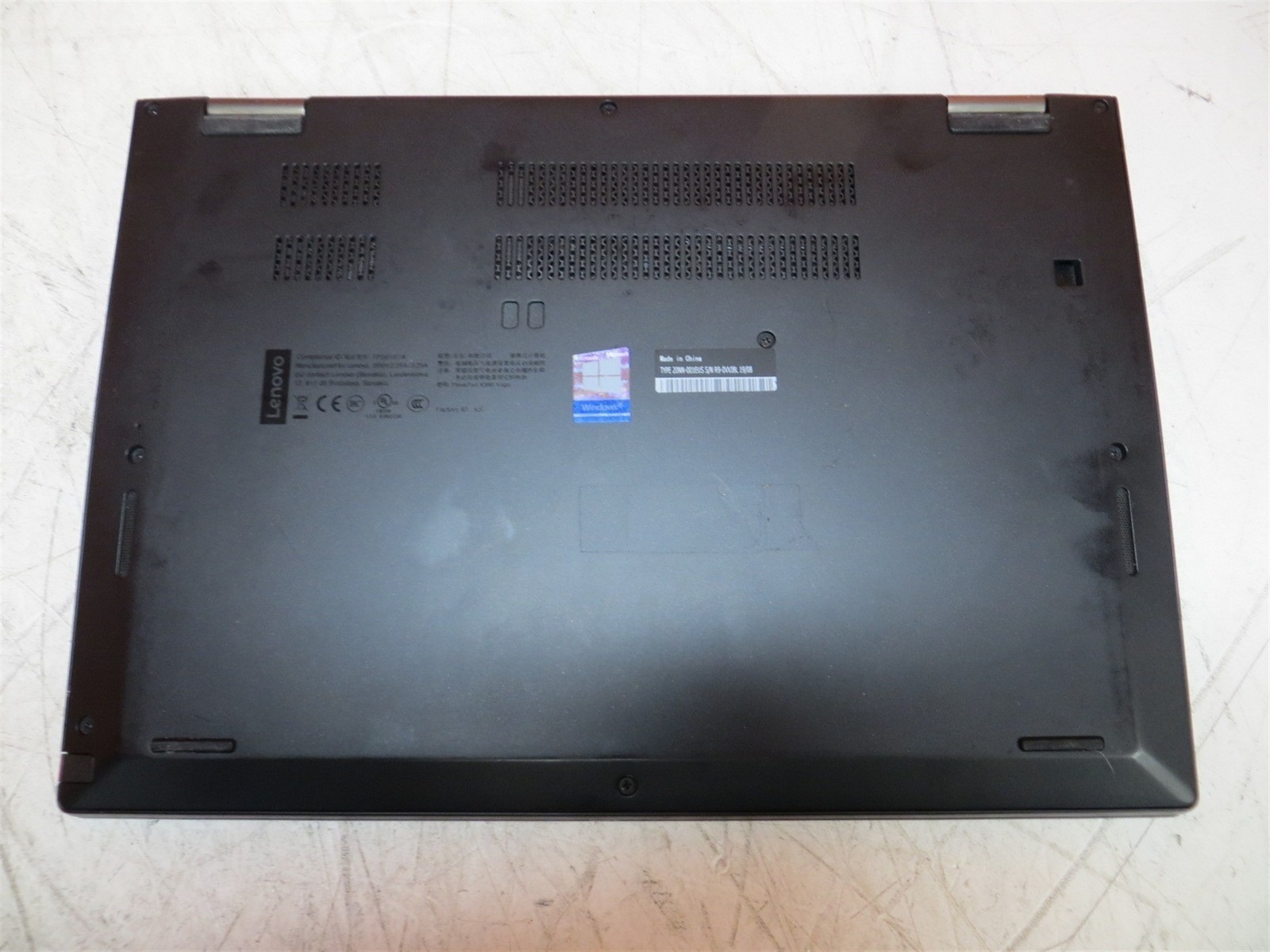 Scratched Glass Lenovo ThinkPad X390 Yoga Intel i5-8365U 1.6GHz 8GB 256GB SSD