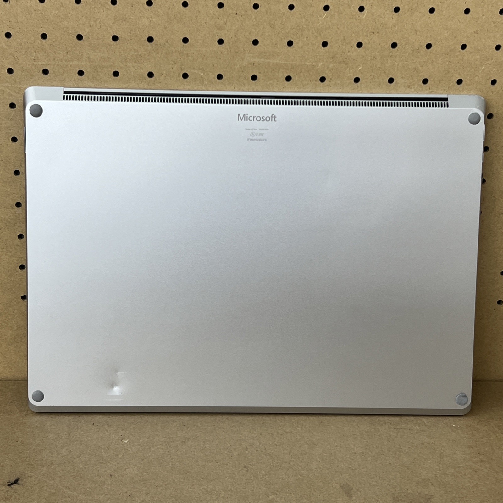 Microsoft Surface 5 15” Touch i7-1265U 8GB Ram 256GB – Fair