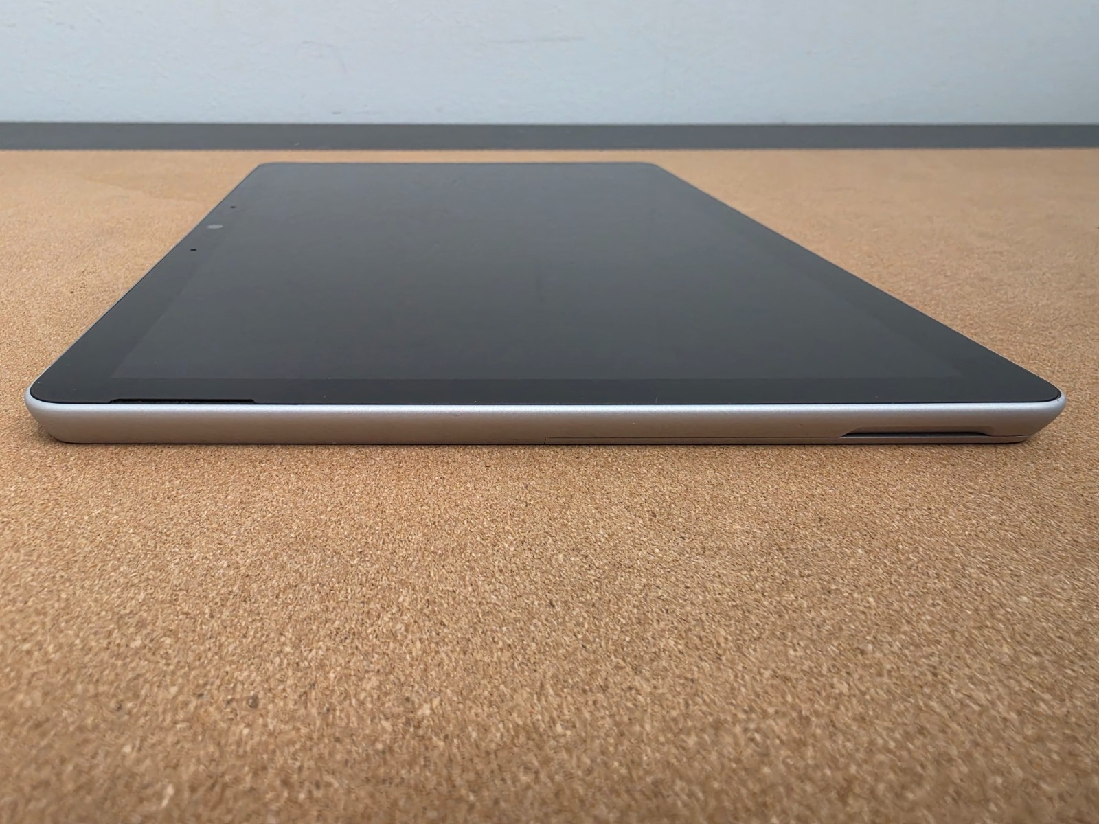 Microsoft Surface Go 2 m3-8100Y 8GB Ram 128GB SSD Win 11 Pro