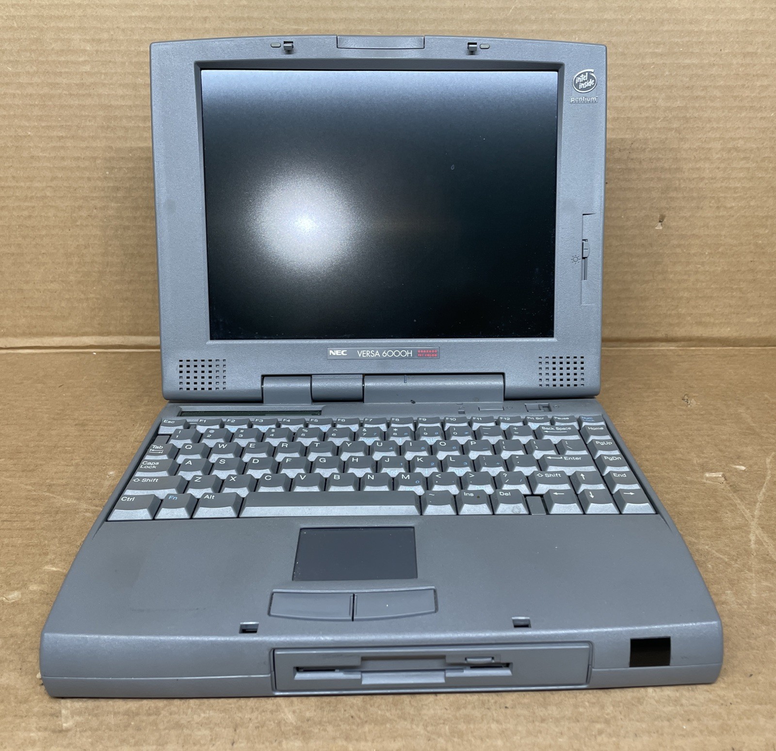 Nec Versa 6000H V/50| 9.4″| Intel | Vintage| | Untested | Vintage | For Parts