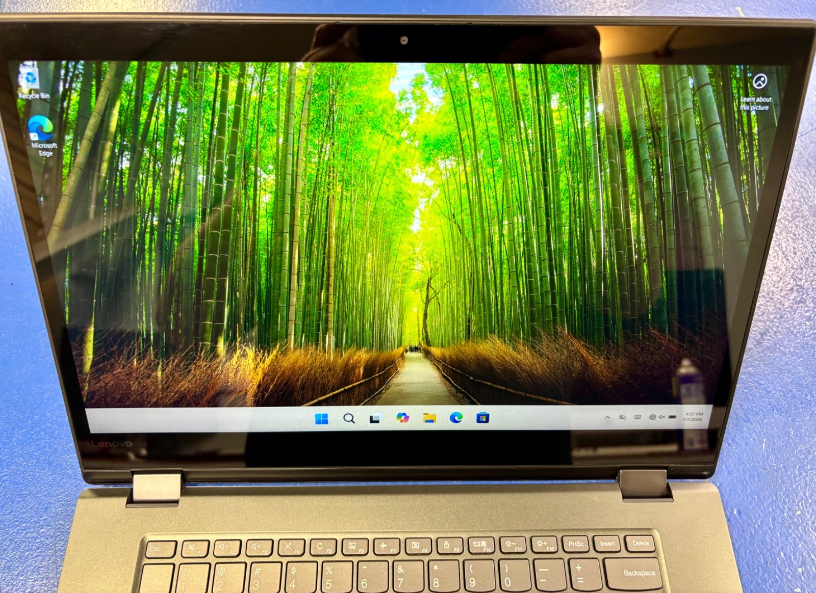 Lenovo IdeaPad FLEX 5-1570 15.6″ Intel i5-8250U@1.60GHz, 8GB-RAM, 512GB-SSD.