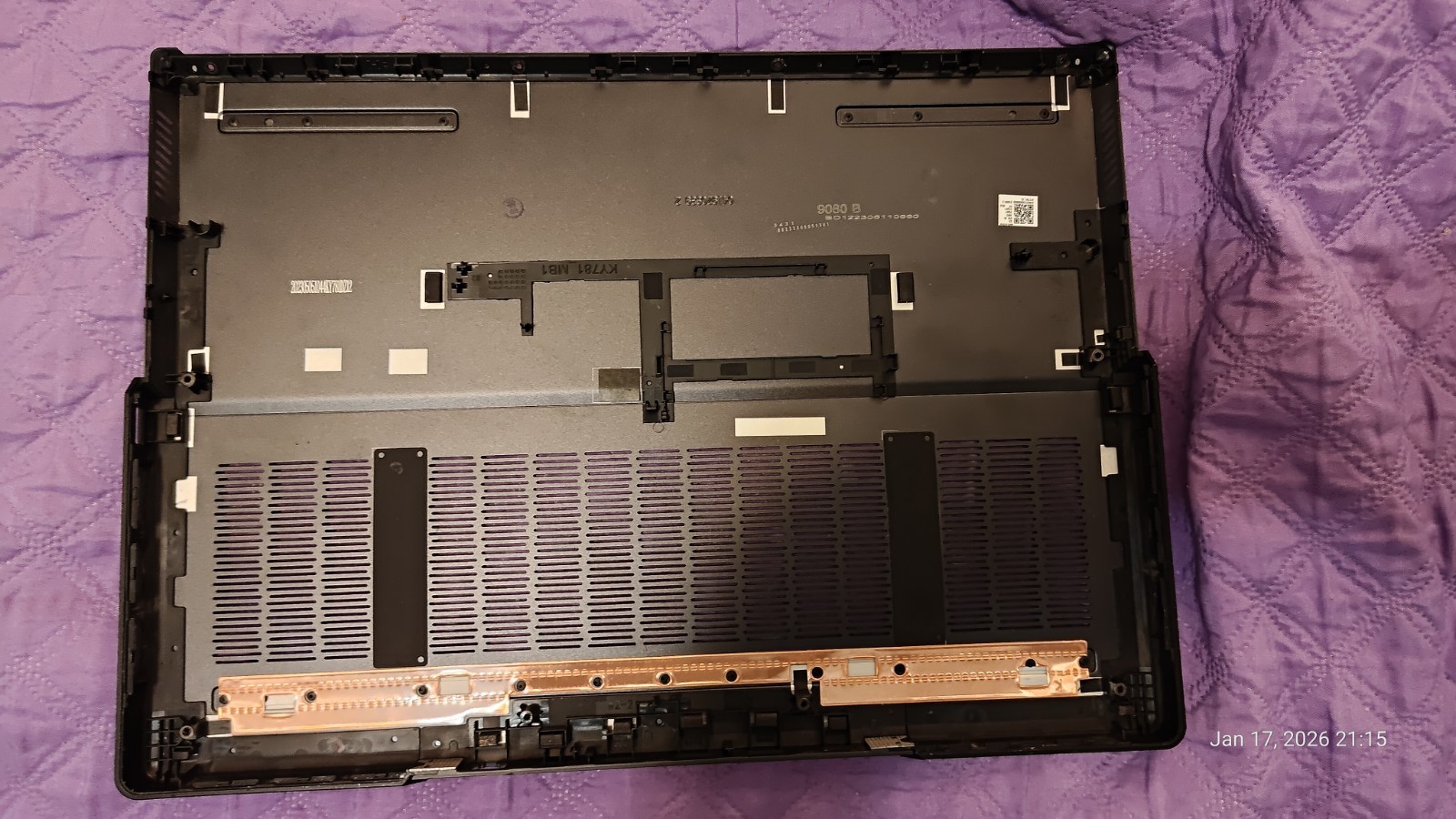 Lenovo Legion Pro 7i 16IRX8H 16″ RTX 4080 – FOR PARTS READ DESCRIPTION