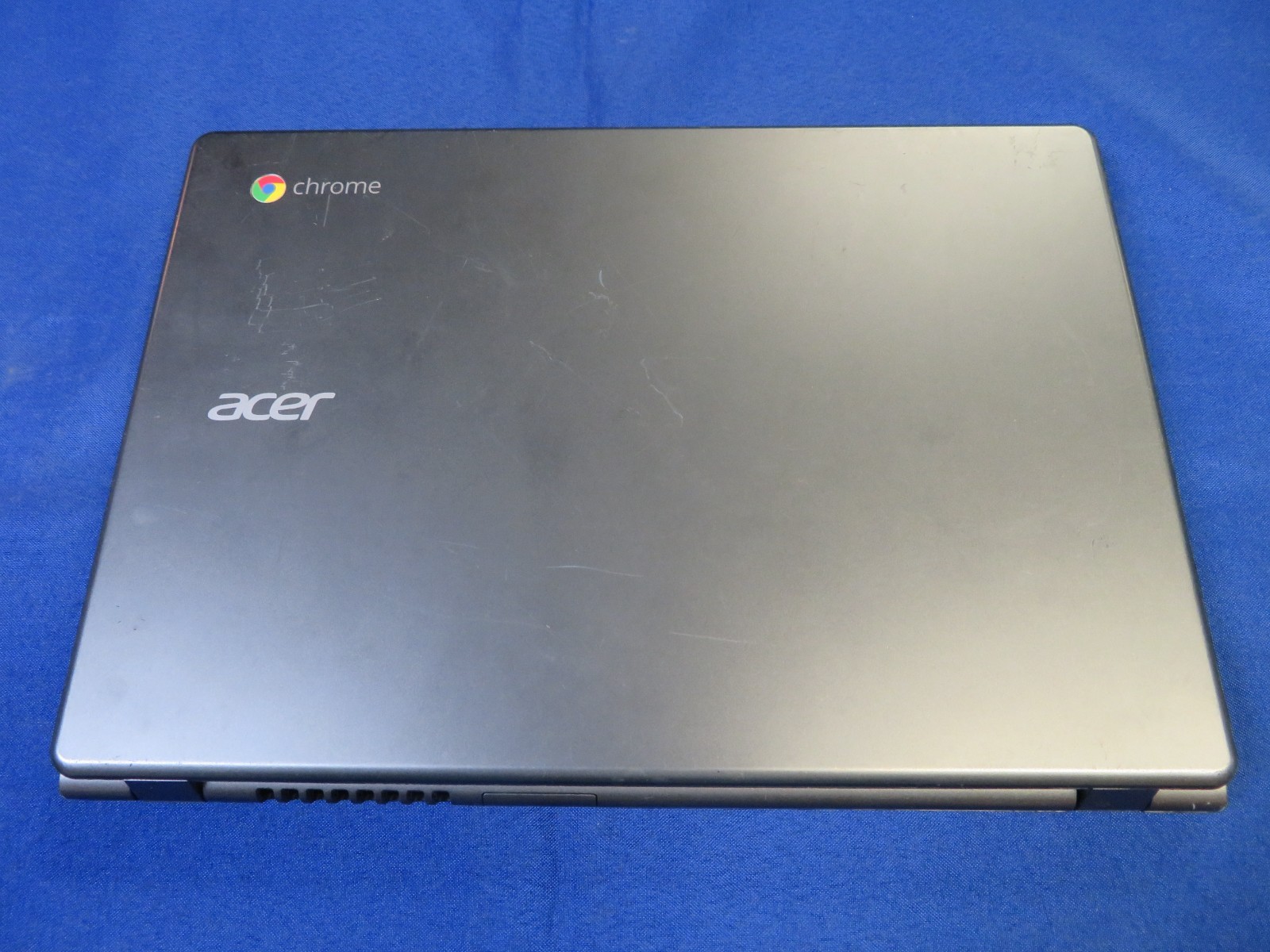 ACER Chromebook C720 – ZHN Laptop *WORKS FOR PARTS (SCREEN & BATTERY)*