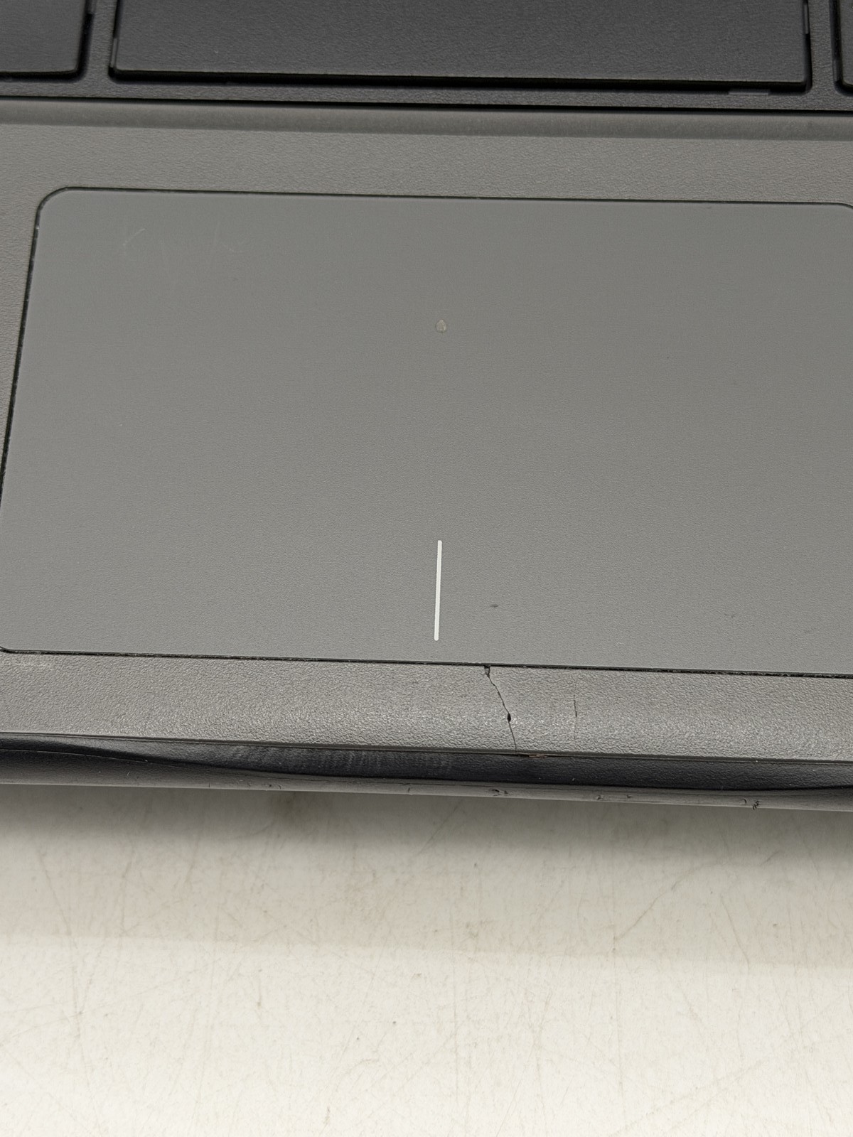 Dell Latitude 3310 13.3in i5-8265U 8GB 128GB NO OS *Read*