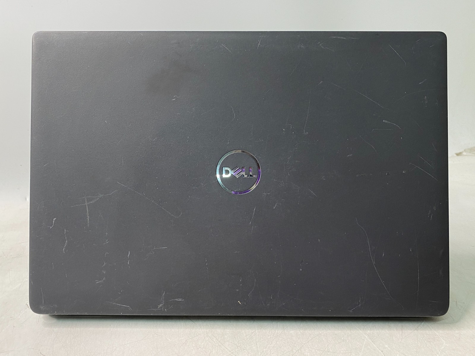 Dell Latitude 3410 14″ i5-10210U 8GB DDR4 256GB SSD Win11Pro – Scratched