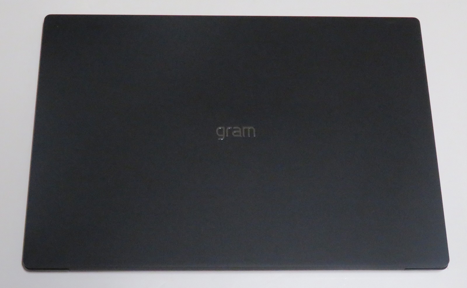 LG Gram 17 Pro Laptop 17″ WQXGA Intel Ultra 9 285H 32GB RAM 1TB SSD RTX 5050