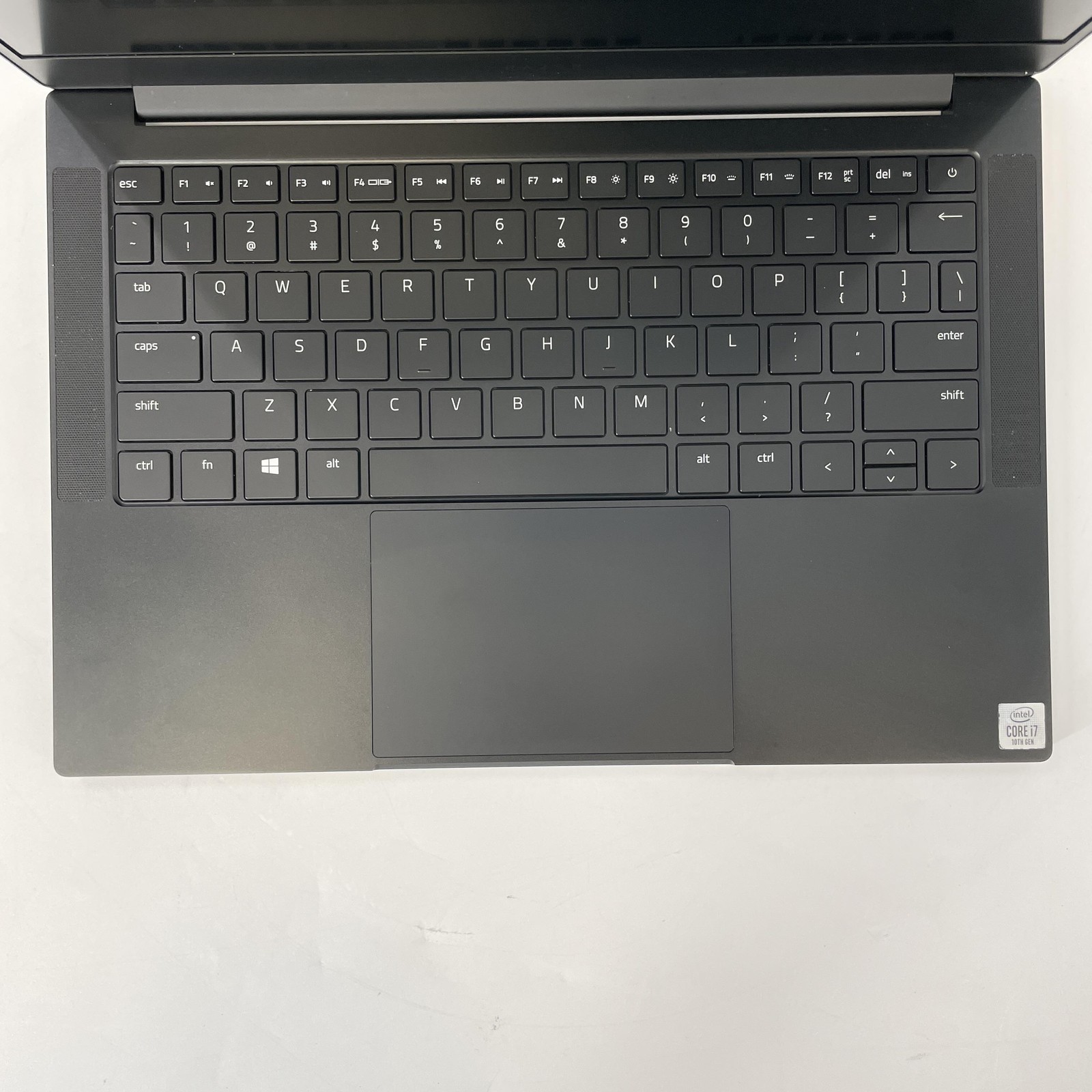 Razer Blade Stealth 13 FHD i7-1065G7 1.30GHz 16GB 512GB SSD NVIDIA GTX 1650 Ti