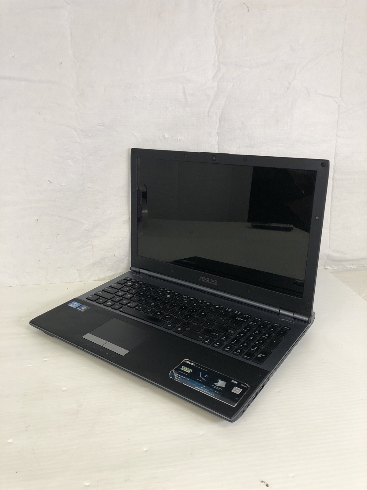 Asus U56E Intel i5-2410M 2.3GHz 6 GB NO HDD NO OS BAD BATTERY BAD TRACKPAD