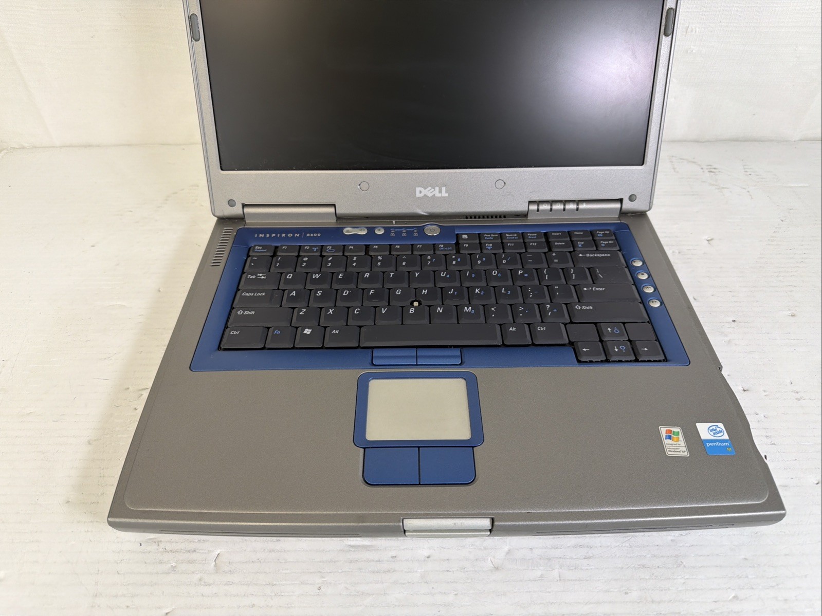 DELL INSPIRON 8600 Boot Pentium M 1 GB Geforce FX 5200 NO HDD/OS/ Batt – READ