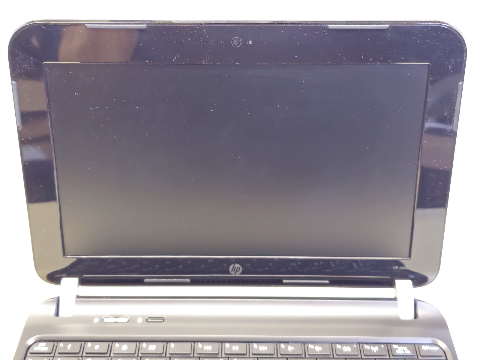 HP Mini 110-3830CA 10.1″ Atom N455 + 2GB + 120GB SSD Windows 7 Starter TESTED
