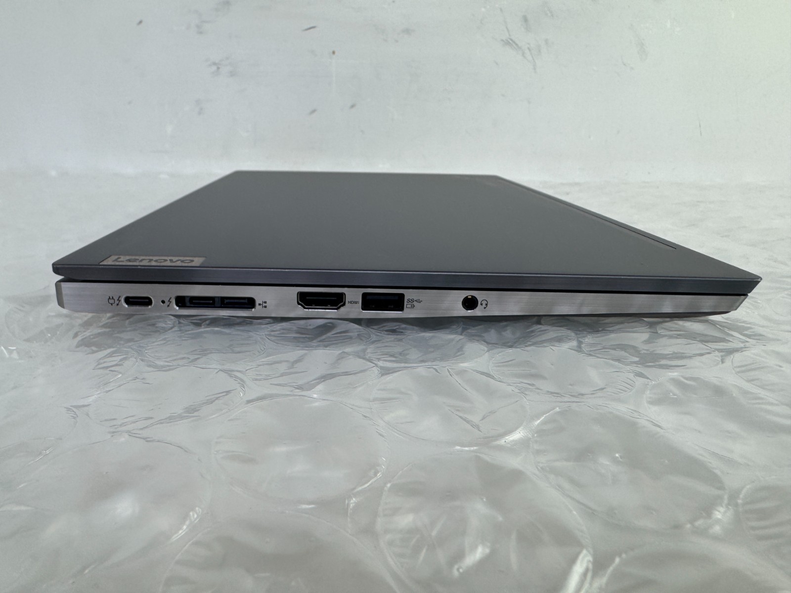Lenovo ThinkPad T14s Gen 2 i7-1185G7 16GB 256GB SSD 14″ FHD Win 11 Pro