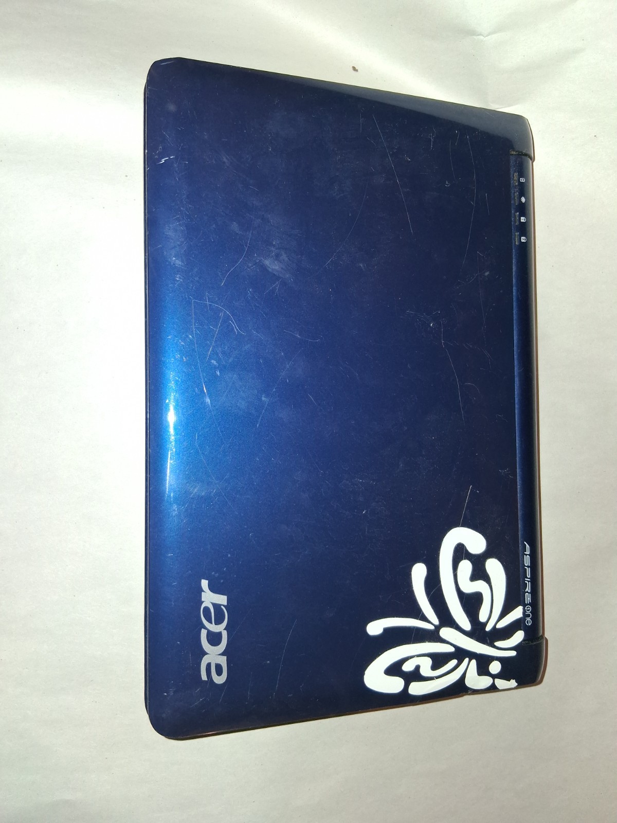Acer Aspire One Series model ZG5 mini laptop