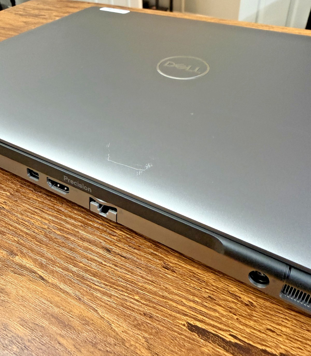Dell Precision 7560 Intel(R) Core(TM) i9-11950H 32 GB RAM 1 TB SSD 15.6″