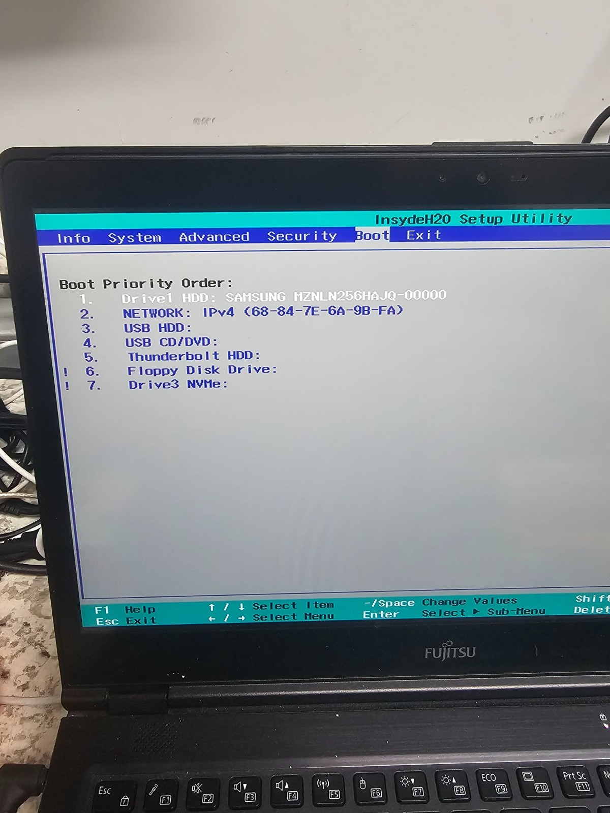 4x Lot FUJITSU LIFEBOOK U749 | Intel i5-8265U 4GB 256GB WiFi Webcam BT – Special