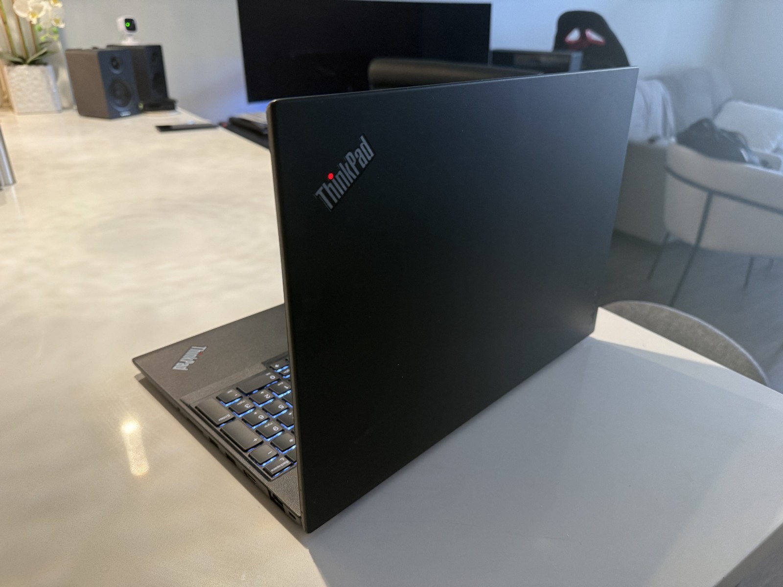 Lenovo ThinkPad P52S, 15.6″, Core i7, 512GB SSD, Win11, New Battery, 32GB DDR4!