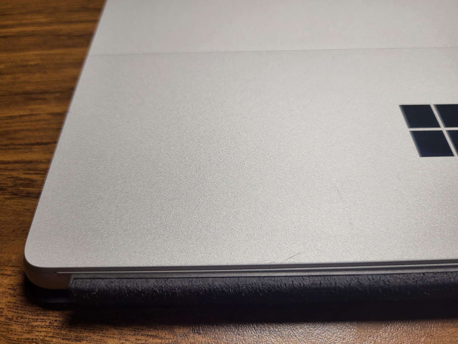 Microsoft Surface Go 4 Business N200 8GB 64GB w/ Type Cover Battery Health 94.2%