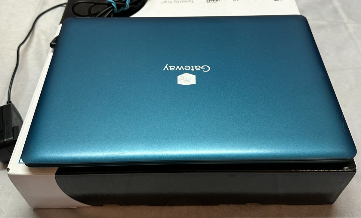Gateway 14.1″ (64GB eMMC, Intel Celeron, 4GB RAM) Ultra Slim Notebook-USED/WORKS