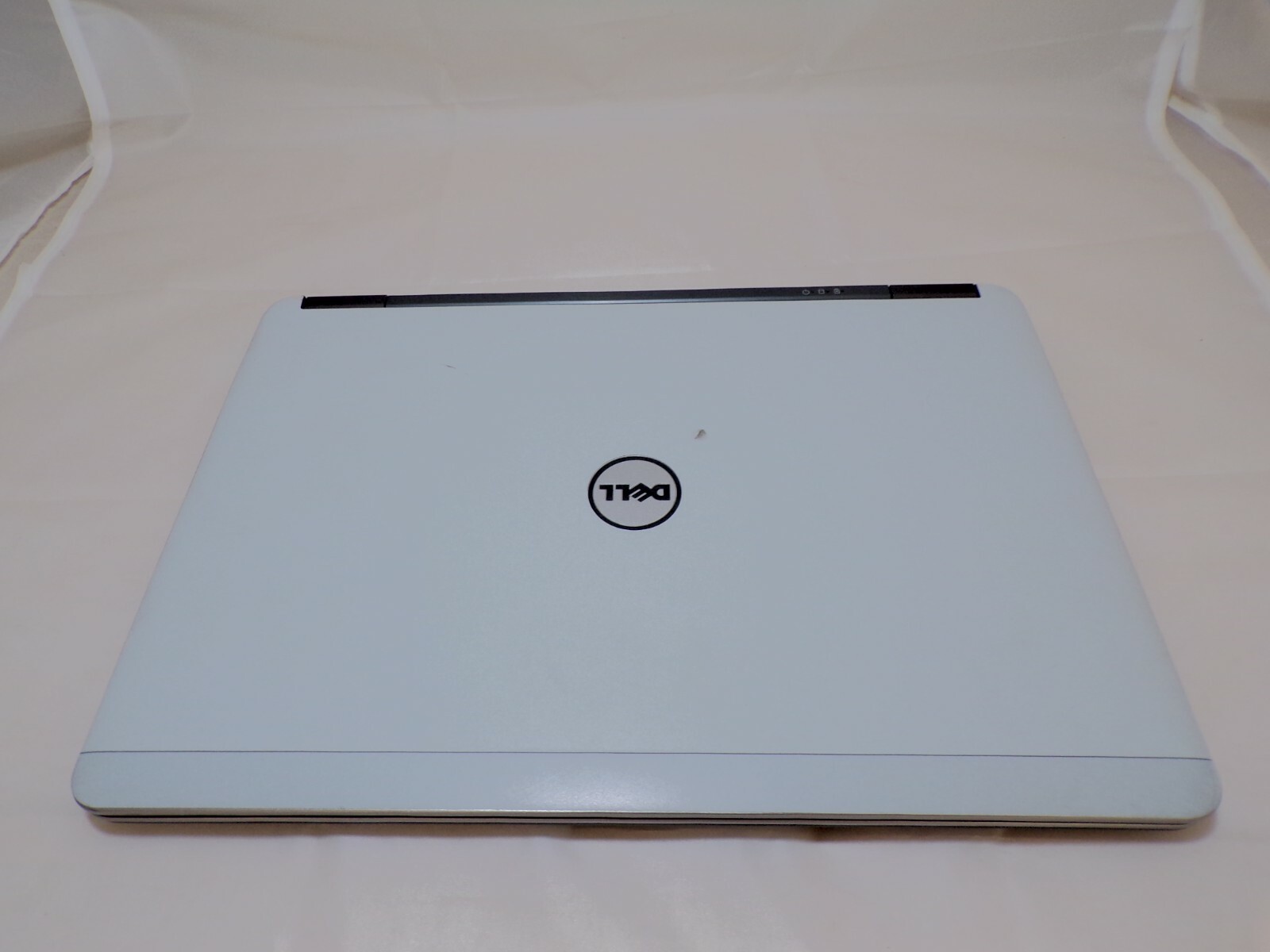 Dell Latitude E7240 Ultrabook, i5, 128GB SSD, 8GB 12.5″ Laptop, Windows 10 Pro