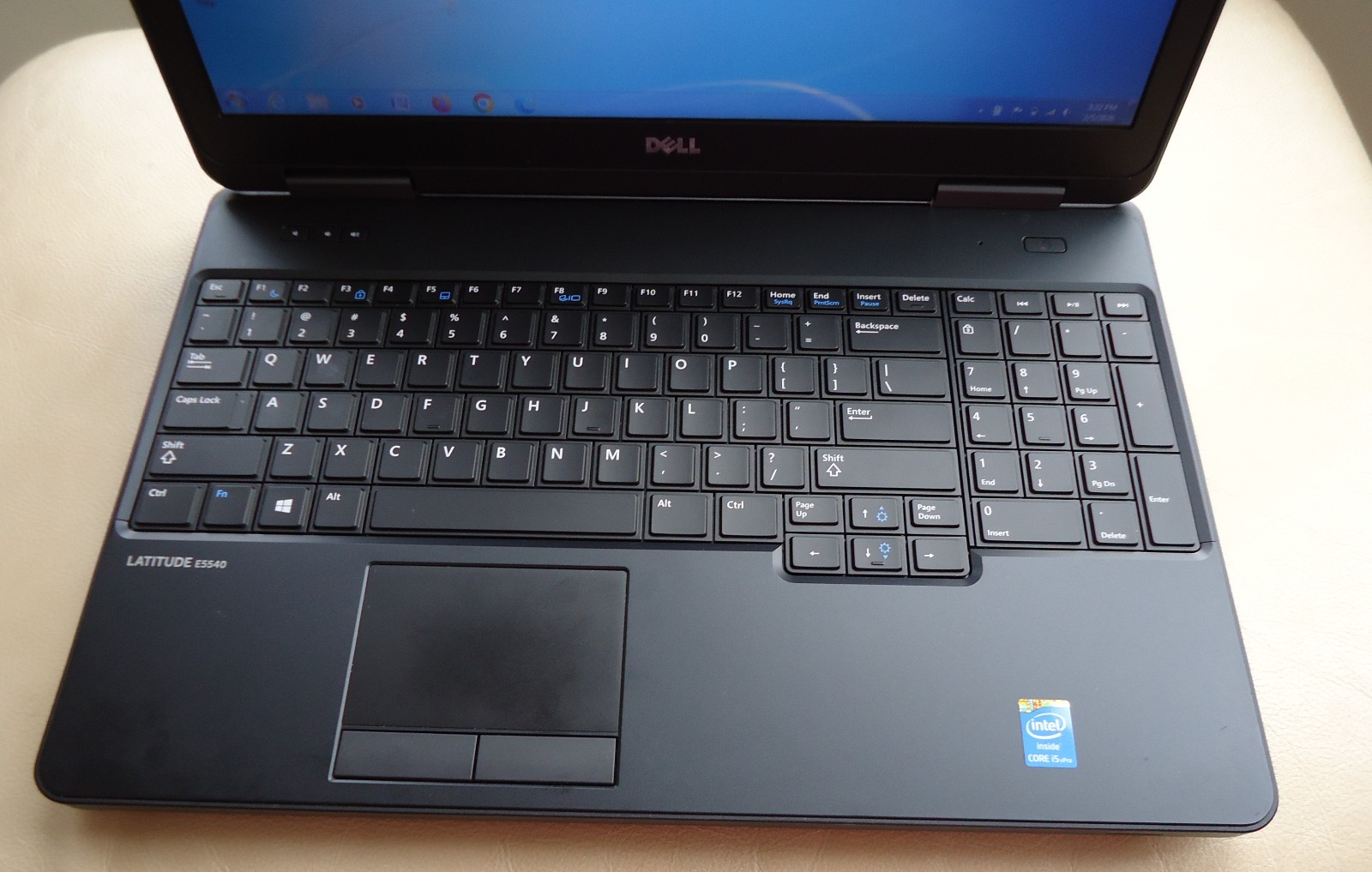 DELL LATITUDE E5540 Core i5-4200U 1.60GHz 500GB 8GB WINDOWS 7 Pro MS Office