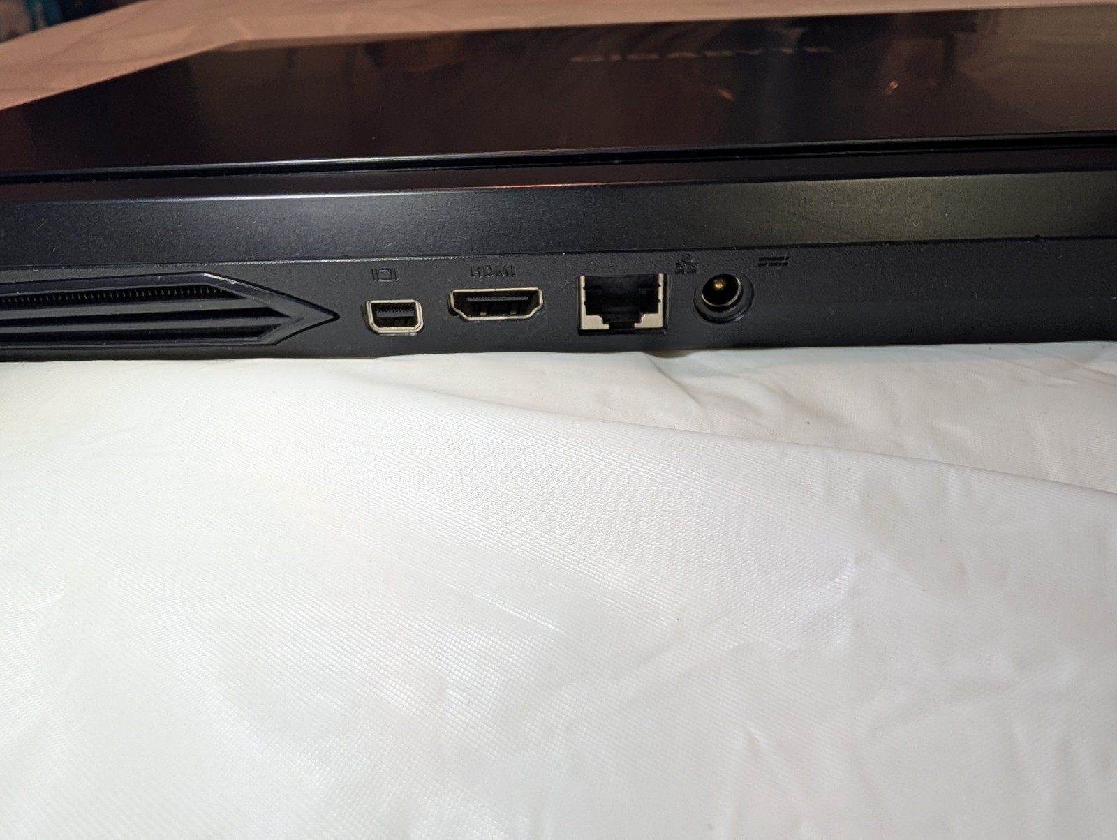 GIGABYTE G5 GD 15.6″ Gaming Laptop i5-11400H 16GB 500GB SSD RTX 3050 W11