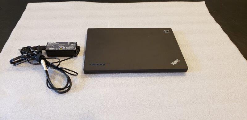 Lenovo X250  W11 Pro  Samsung SSD  Carrying Case