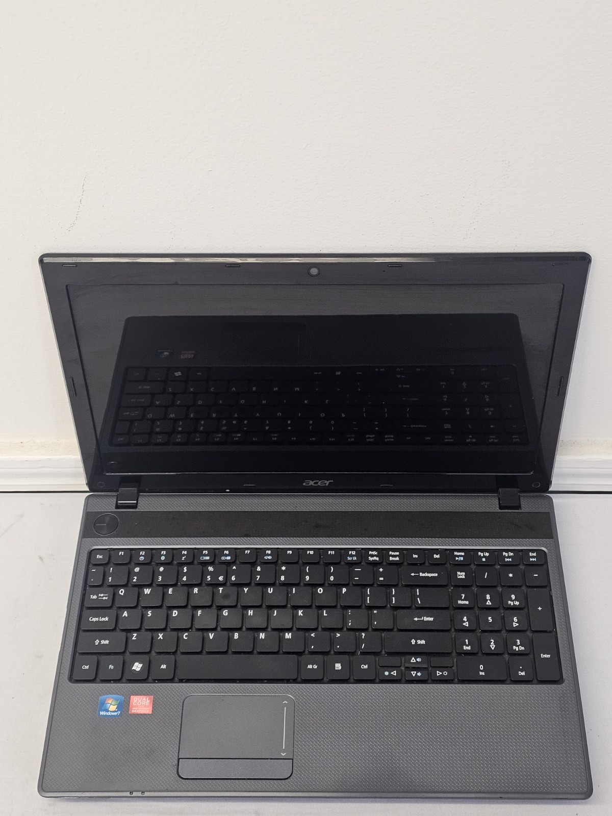 Acer Aspire 5250-0450 Laptop – AMD E-350 – 4GB RAM – 320GB – Windows 10