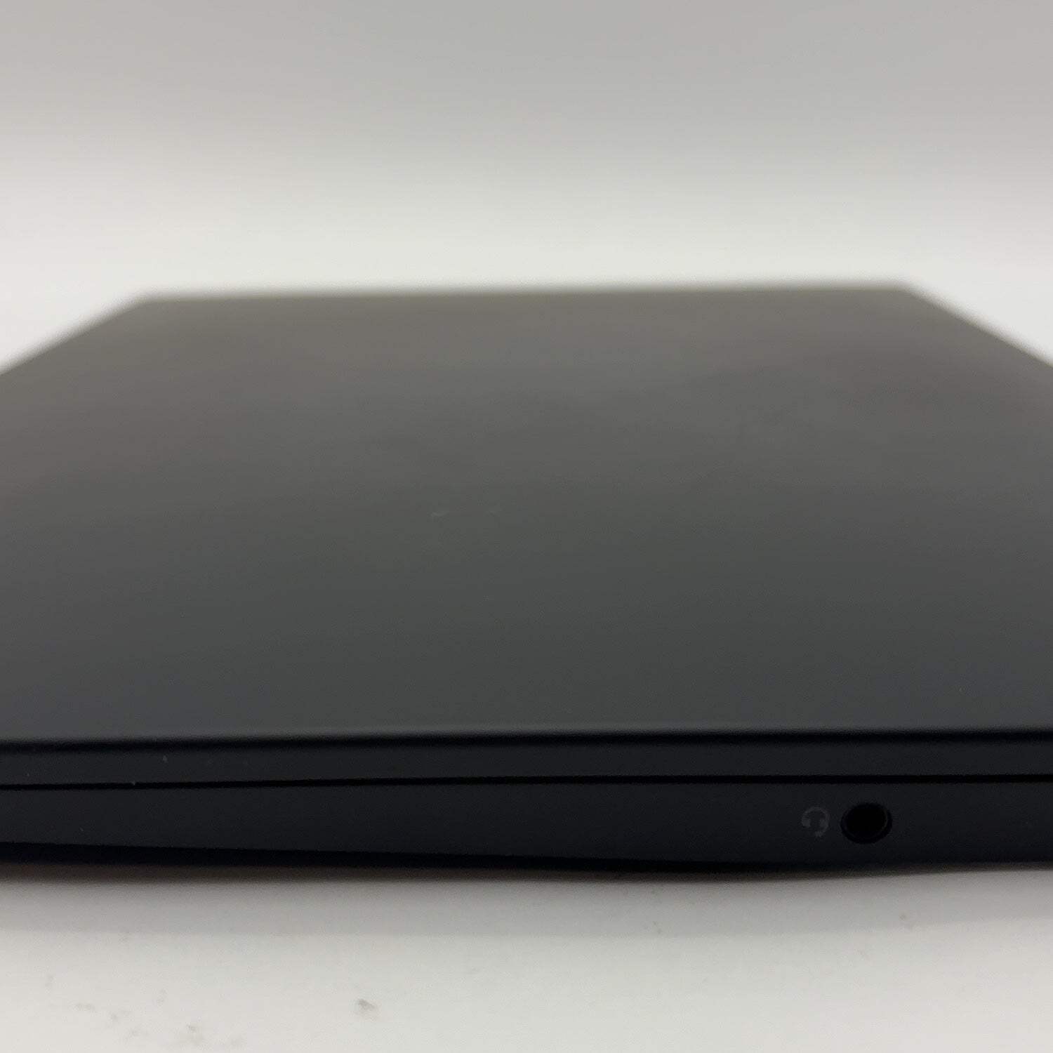 Lenovo ThinkPad X1 Carbon Gen 9 20XW004RUS 14″ i7-1185G7 16GB RAM 512GB SSD
