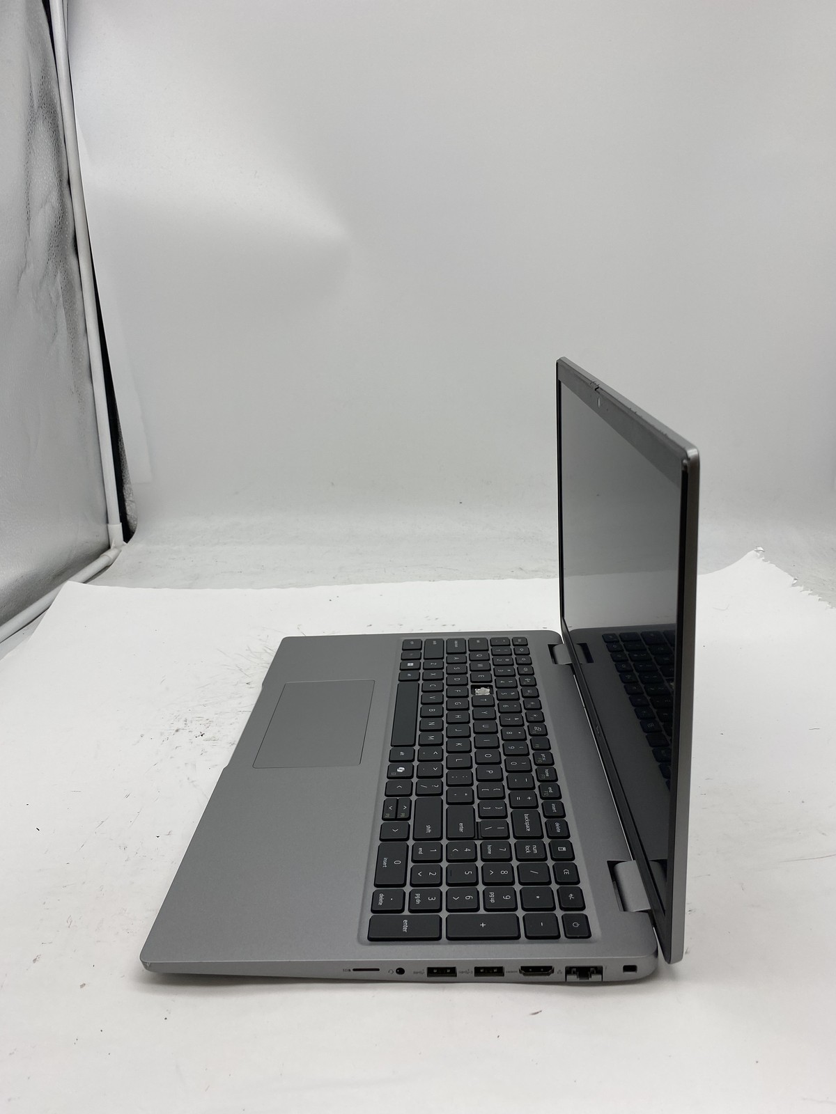 Dell Latitude 5550 Laptop ULTRA 7 155U No RAM 512GB SSD Windows 11 Pro