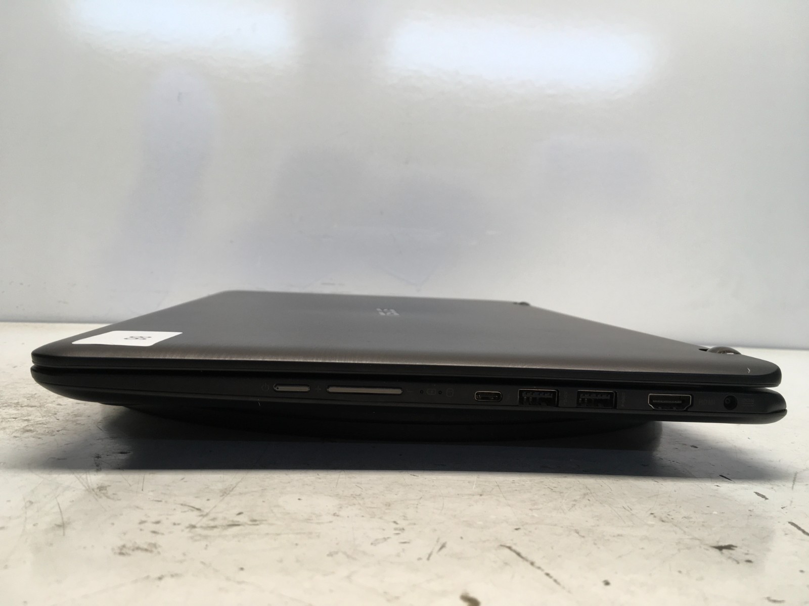 Asus Q534U Laptop Intel Core i7-7500U 16 GB NO HDD/Battery Nvidia GTX 950M