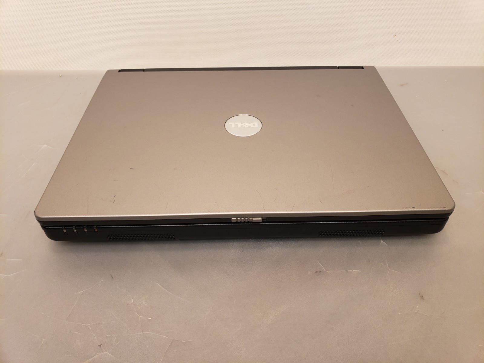 Vintage Dell Inspiron B120 Laptop Intel M 1.5GHz 1GB 20GB 14″ Wide XGA WinXP
