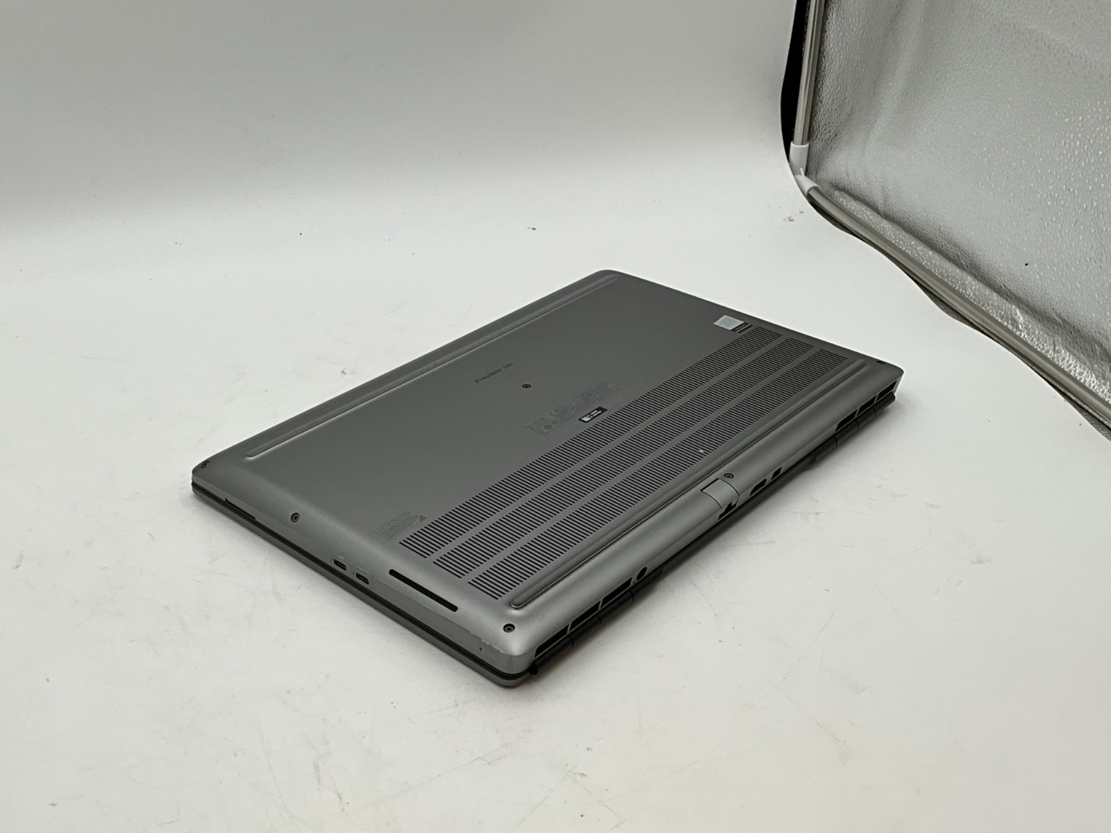 DELL Precision 7550 i7-10850H 2.70gh 32GB 512GB T2000 15.6″ LAPTOP 1JXS4D3