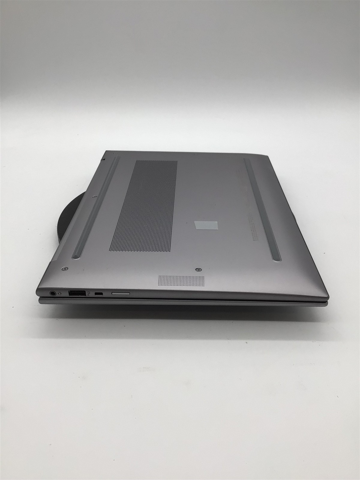 HP ZBook Firefly G11 Intel Ultra 5 135H/16GB RAM/No SSD