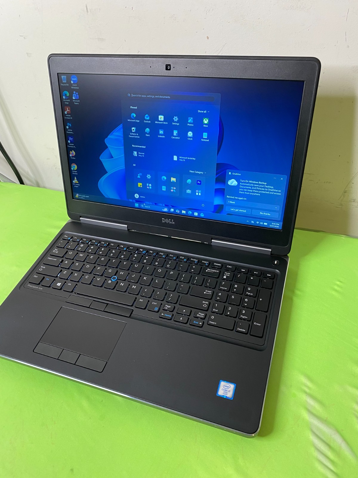 Dell Precision 7520 Intel i7-6820HQ 2.70GHz 256GB SSD, 20GB RAM Win 11/M2200