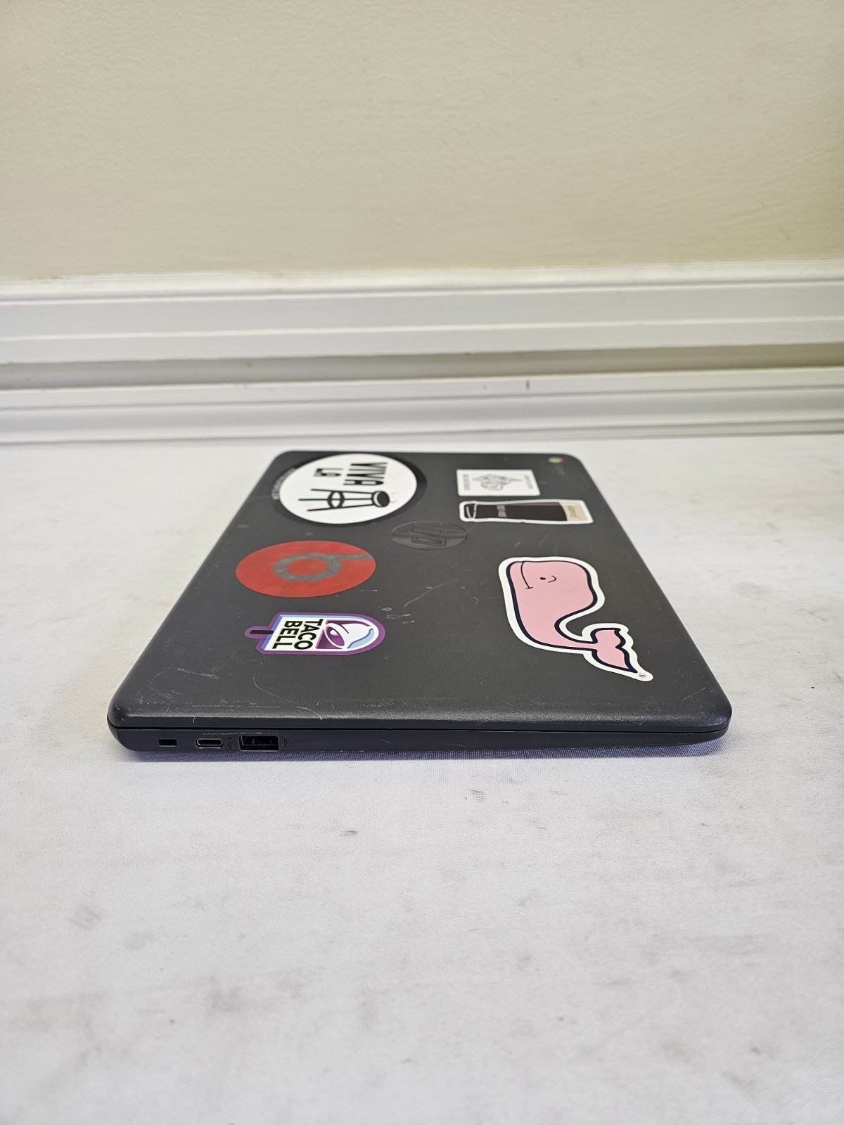HP ChromeBook 14-db0023dx Laptop – AMD Radeon R4 – 4GB RAM – 2GB SSD – Chrome OS