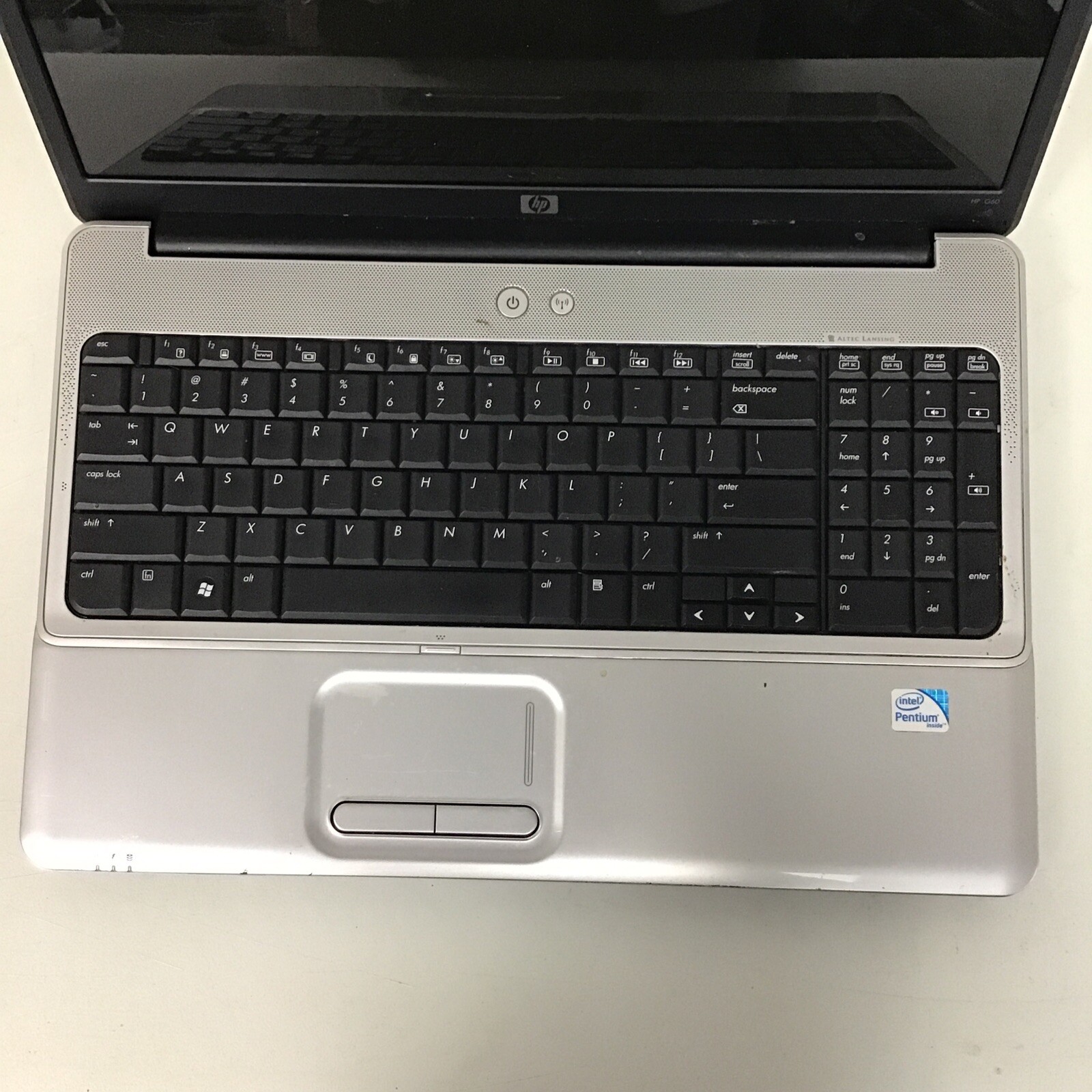HP G60-442m – Intel Pentium – NO RAM – NO HDD – POWER ACC NO POST – PARTS
