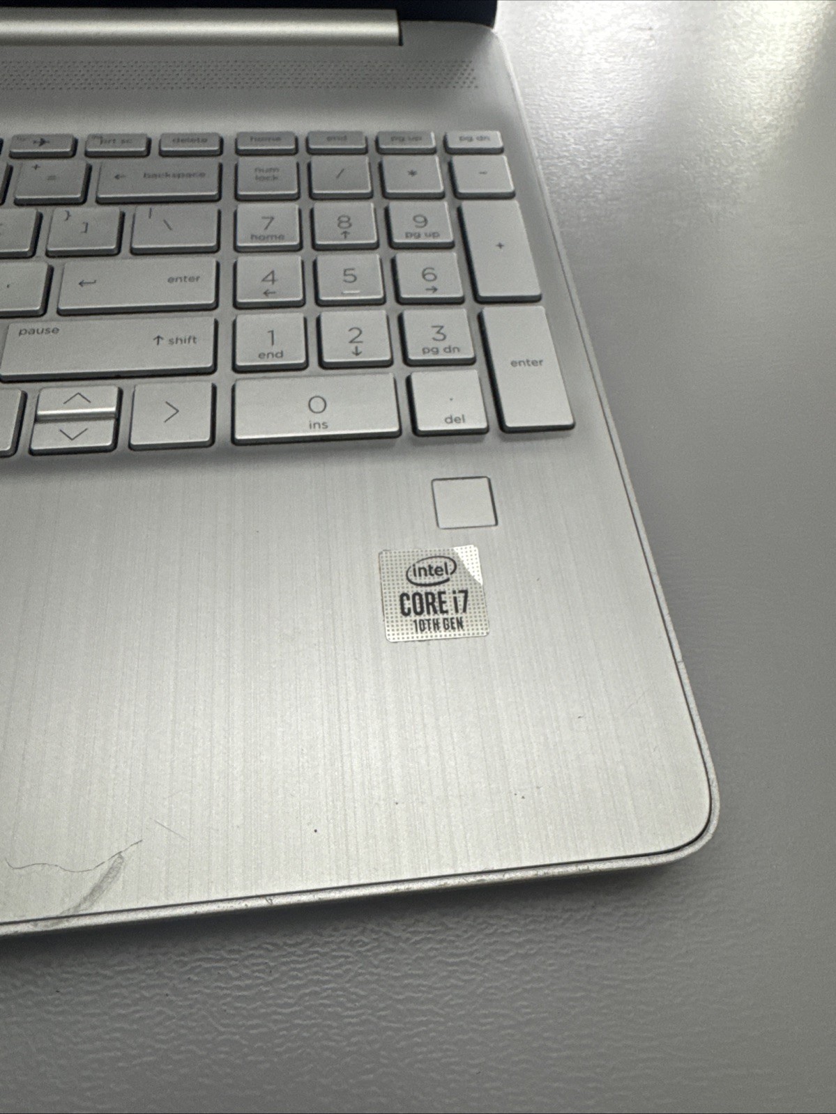 HP 15-DY1027OD | INTEL CORE I7-1065G7 1.30GHZ | 256GB | 8GB | WIN11