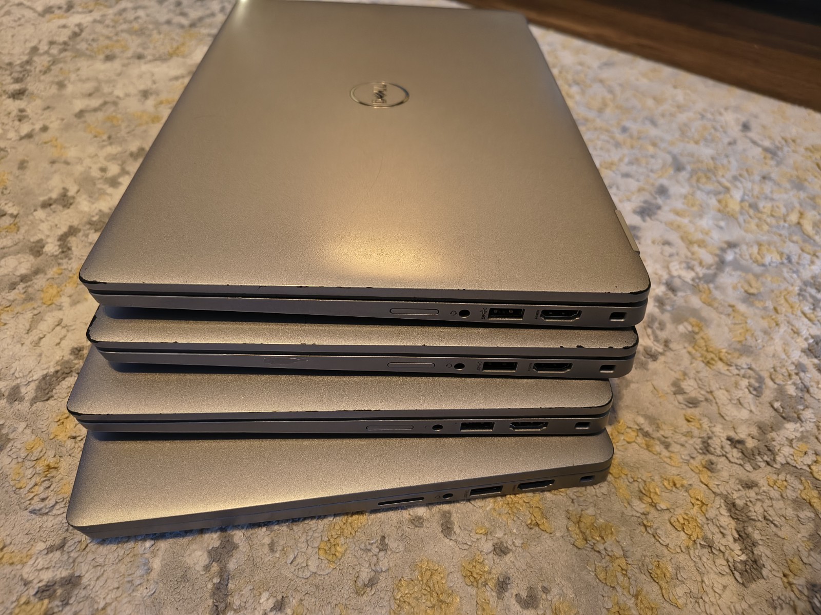 Lot of 4 Dell Latitude 5320/5330 13.3″ i5/i7 256GB SSD 16GB RAM READ for specs
