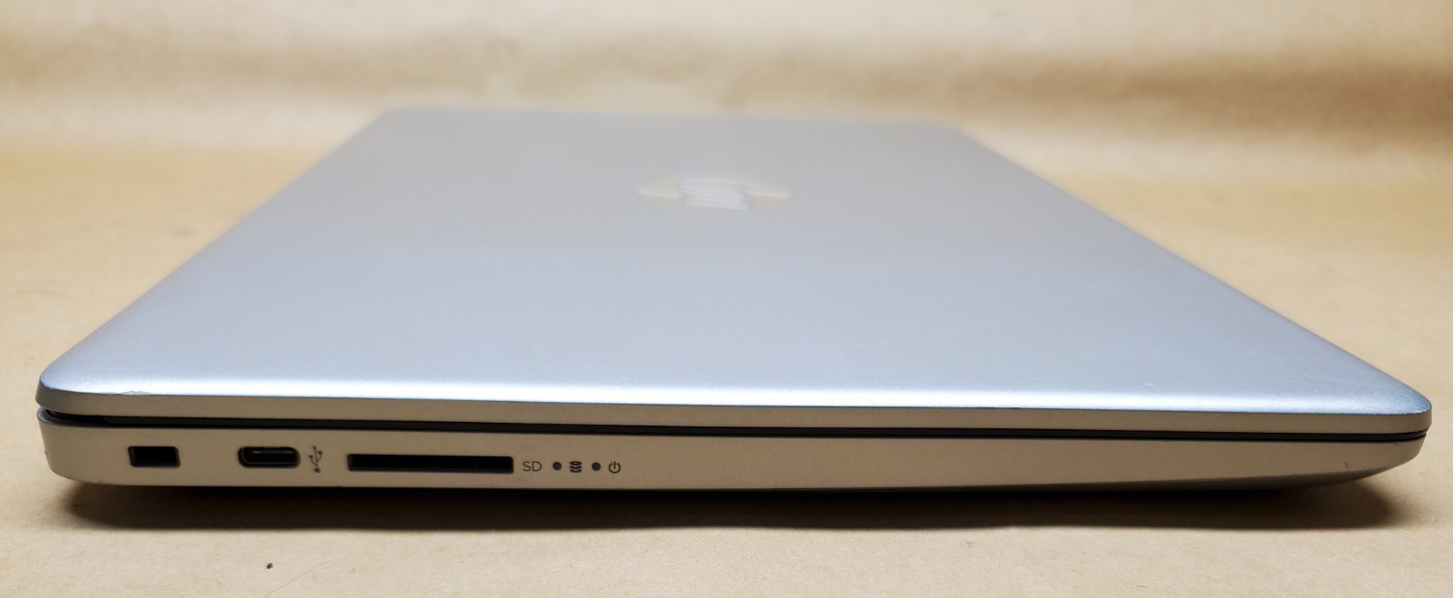 HP 14-df0023cl 14″ FULL HD, i3-8130U 2.2GHz, 8GB RAM, 128GB SSD M2, WINDOWS 11