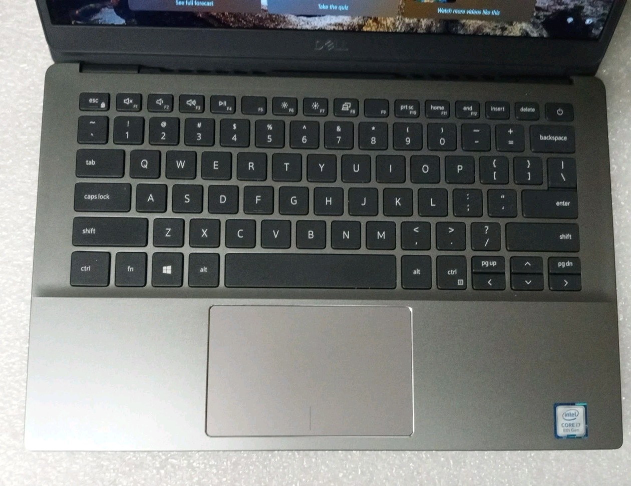 Dell Latitude 3301 Laptop – 1.8 GHz i7-8565U 8GB 256GB SSD Webcam 13.3″
