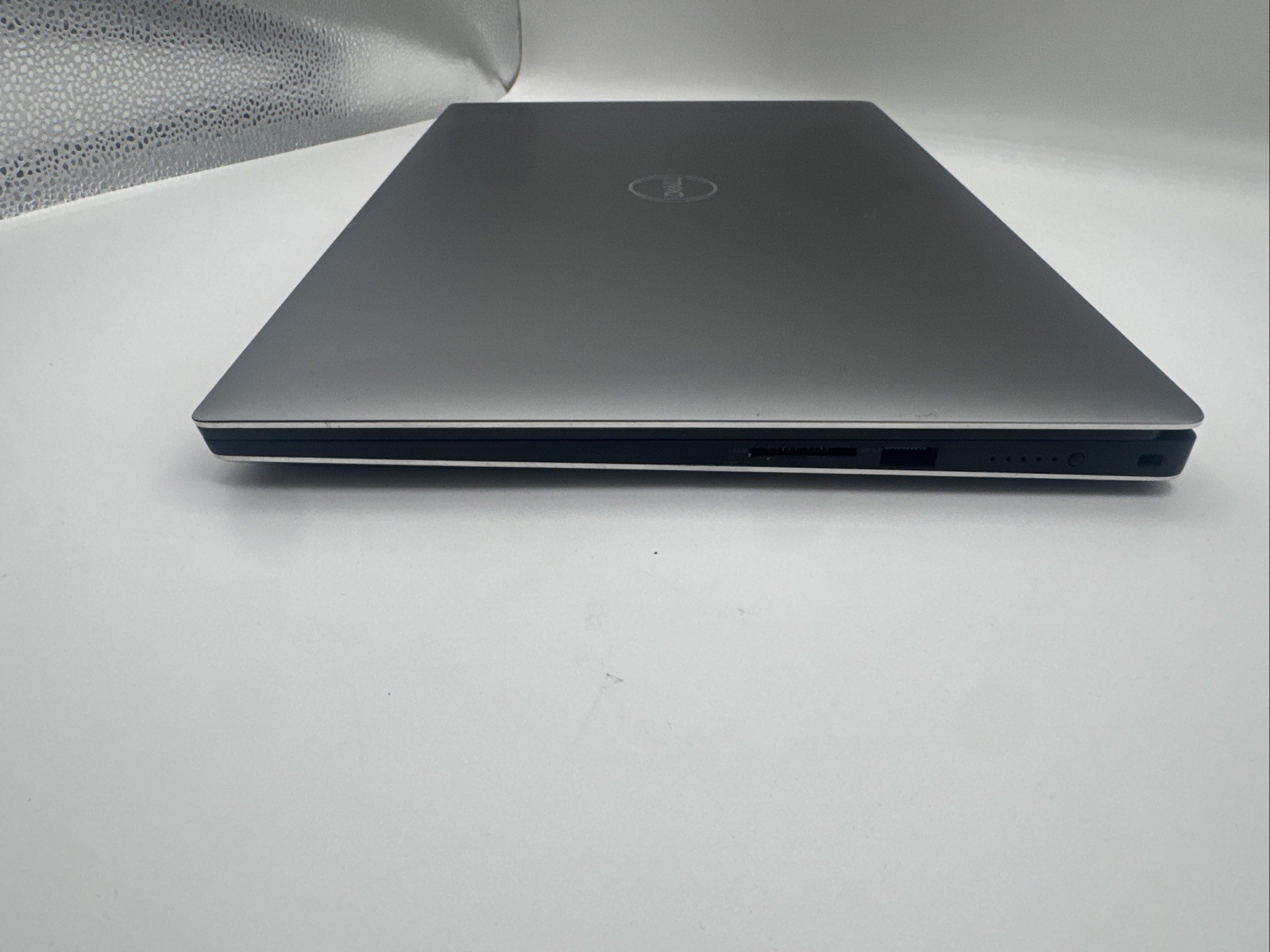 Dell Precision 5540 i9-9th Gen 32GB 512Gb WIN 11 Pro – Check Mousepad – READ