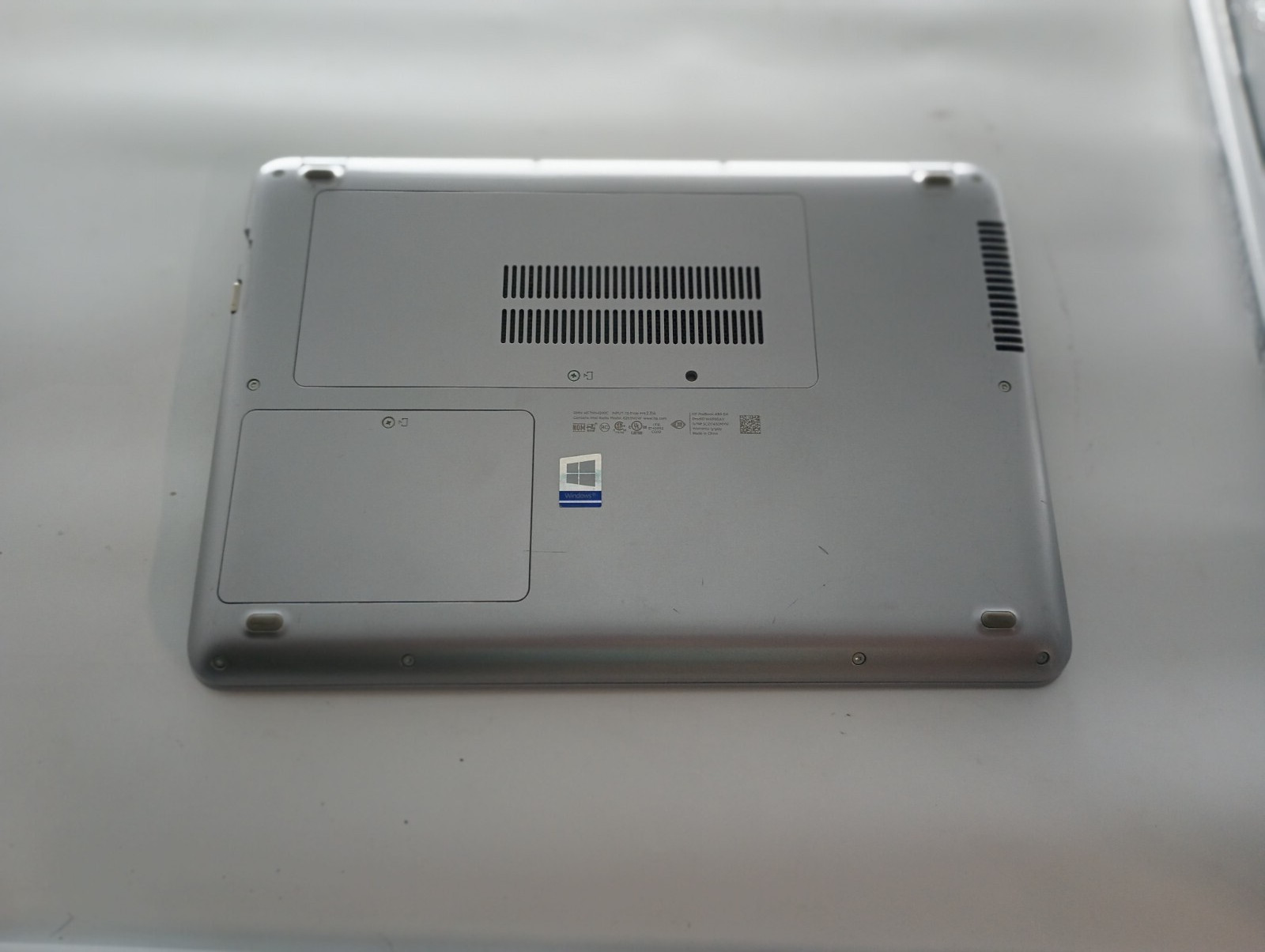 ProBook 430 G4 w/charger (5201).i5-7300U.8GB.128GB SSD.3″ FHD.Slim.W11 Pro