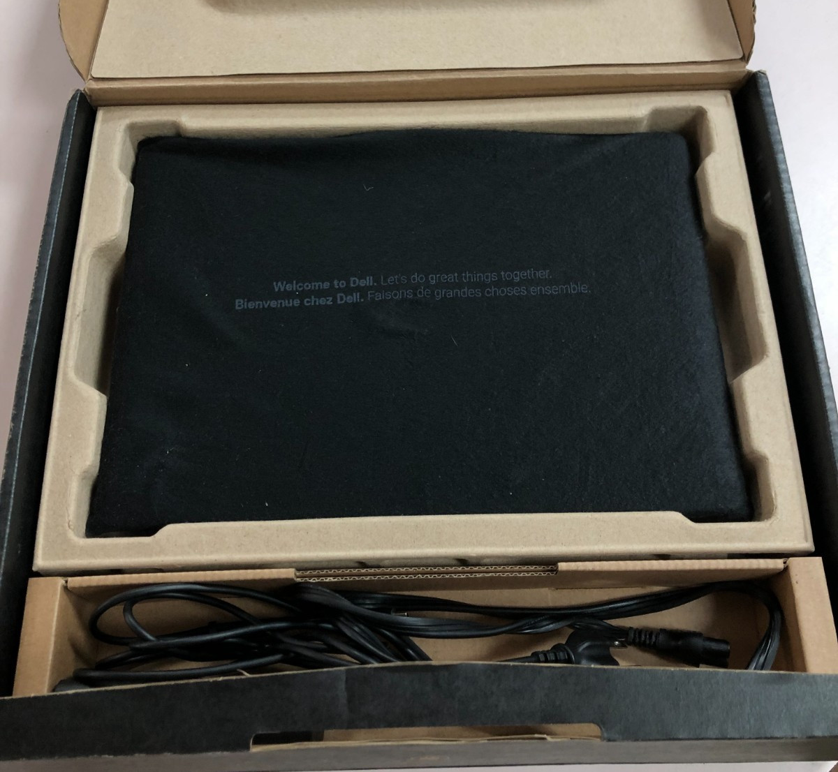 Dell Pro 14 Premium PA14250 14″ FHD+ ULTRA 7 512GB 16GB W11P