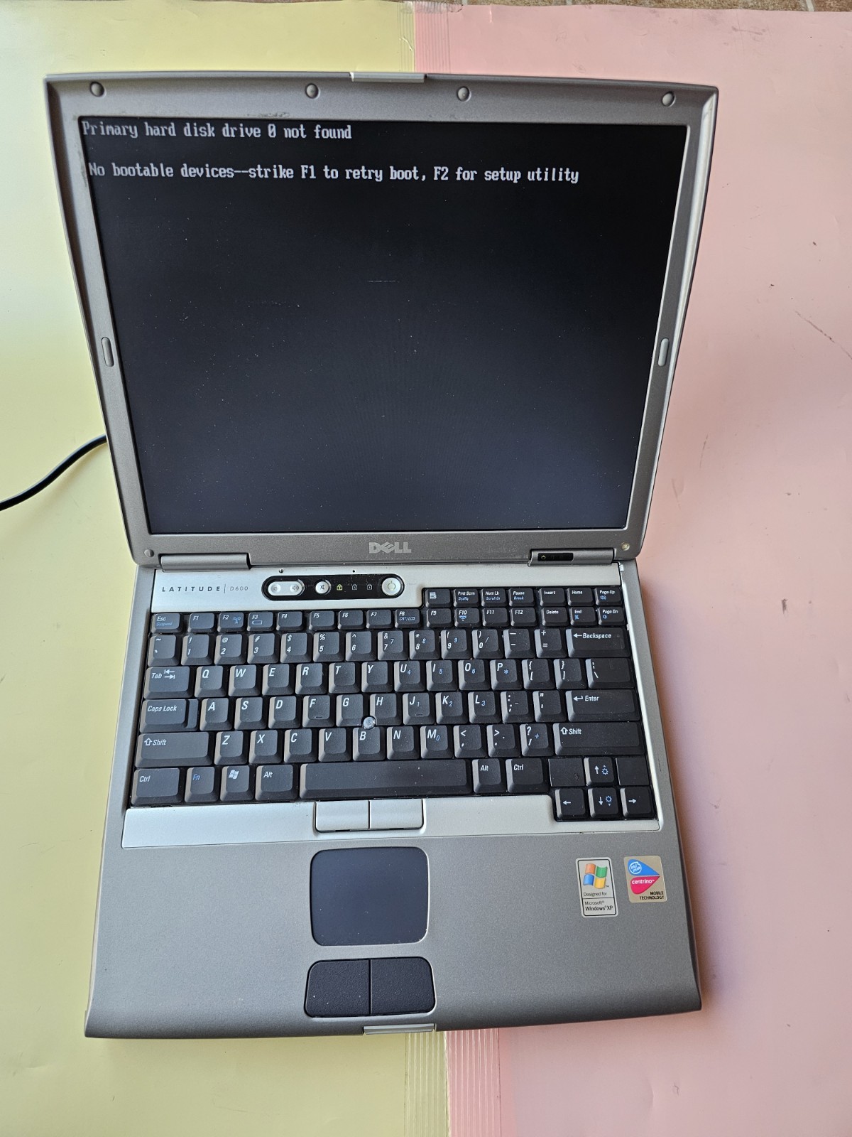 Dell Latitude D600 ATI RADEON 9000 1GB RAM 0GB HDD SERIAL COM PORT, PHONE PORT