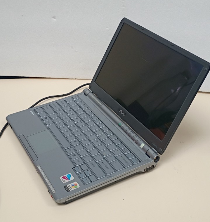 Sony VAIO Serie VGN – TX750 Model PCG – 4G1L Personal Computer Windows xp. READ