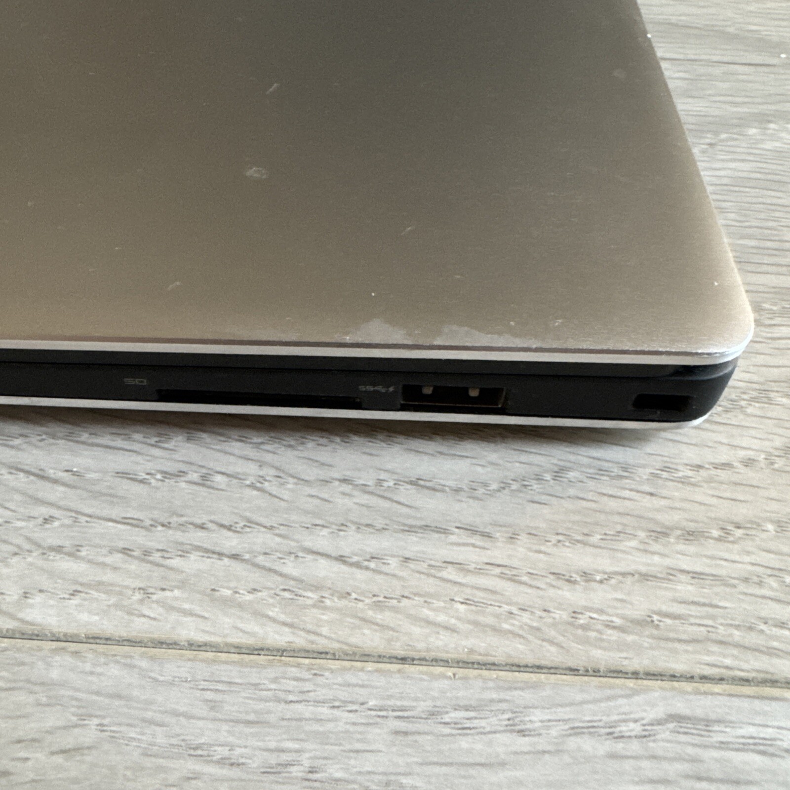 Dell XPS 13 9350 – i5-6200U 8GB/256GB Windows 11 Laptop