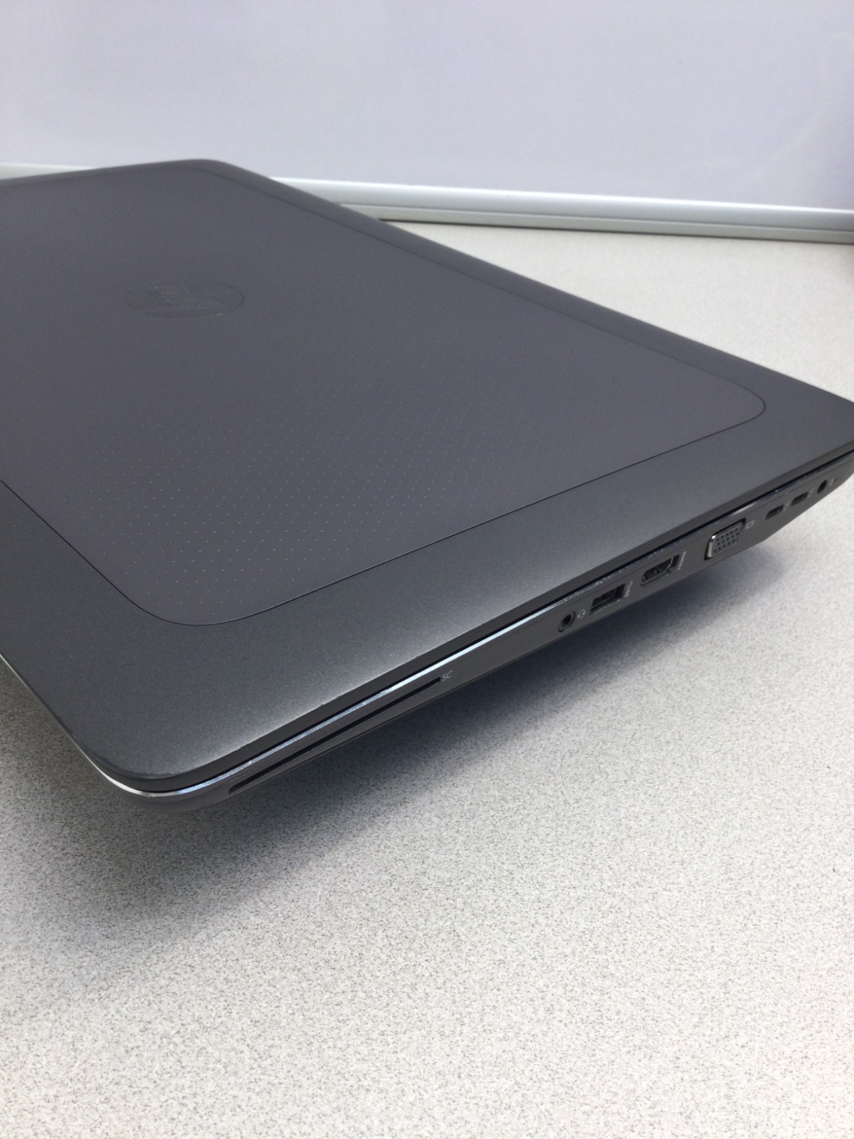 HP ZBook 17 G3 core i7 6th gen 2.60ghz 128GB SSD 12GB RAM 17.3” WIN 11 PRO