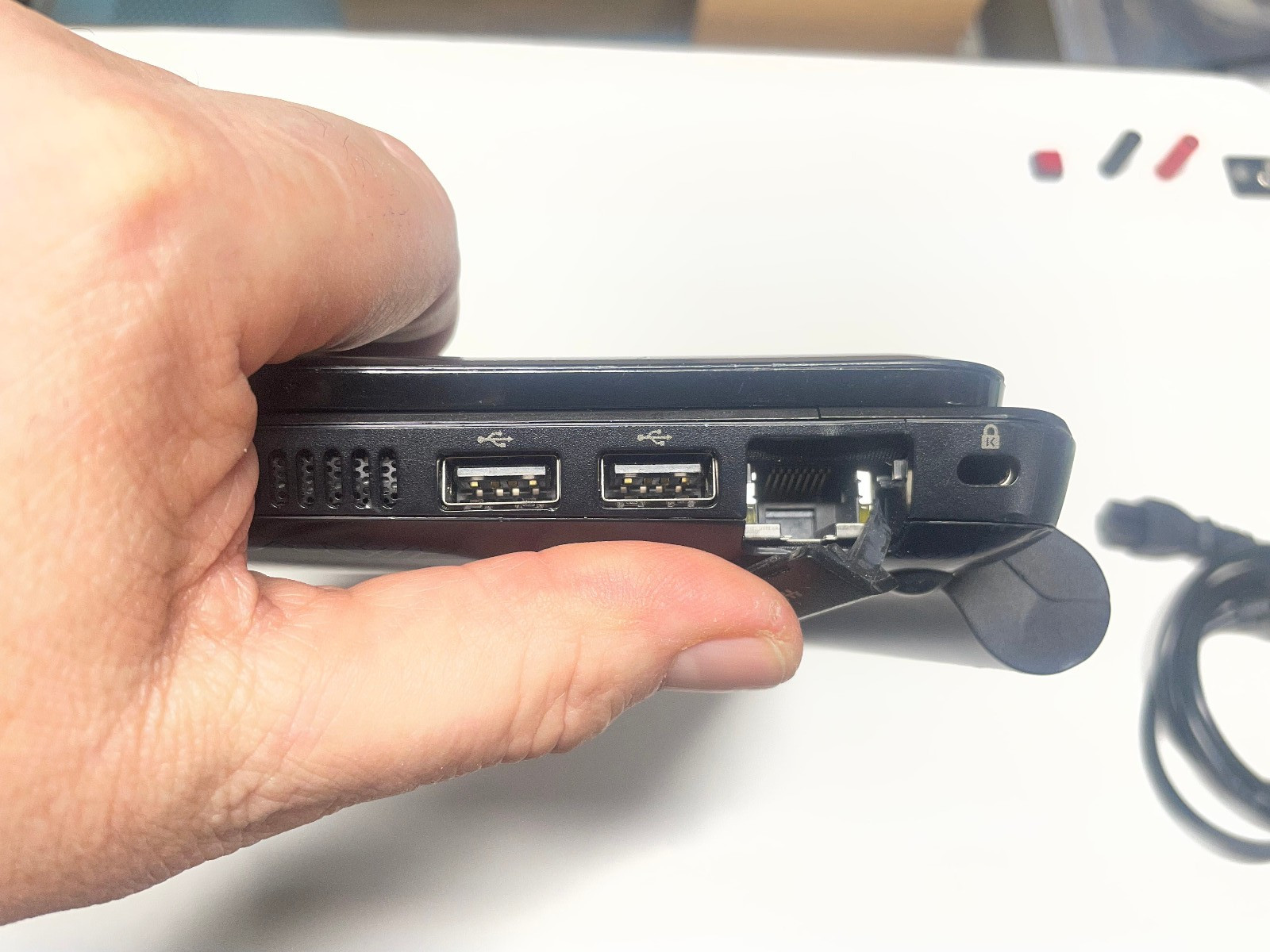 HP MINI 210-1032CL